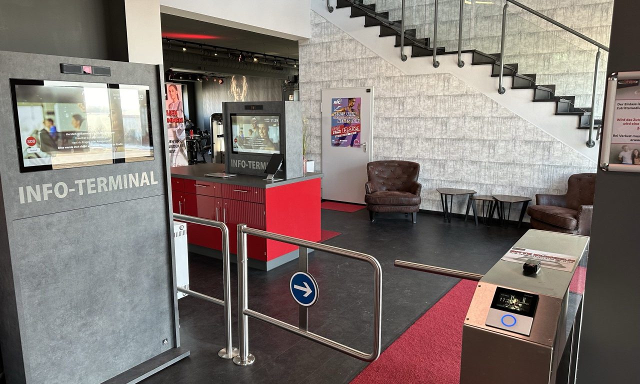 Neue Fernbetreuungszentrale für Fitnessstudios bei McShape in Jettingen